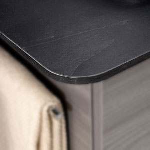 Stärke Waschtischplatte: 18 mm